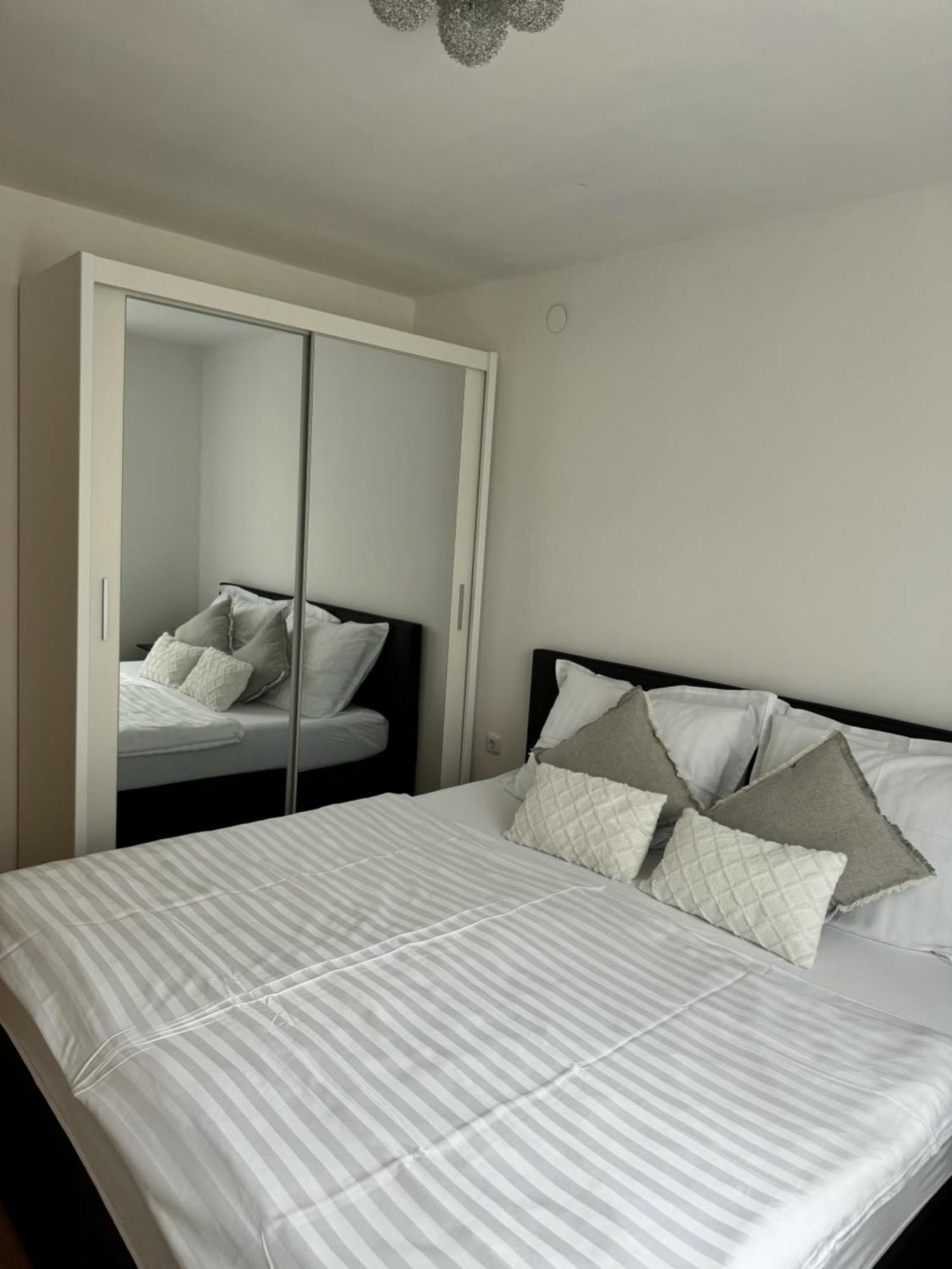 Apartmán Haus Ella Novi Vinodolski Exteriér fotografie